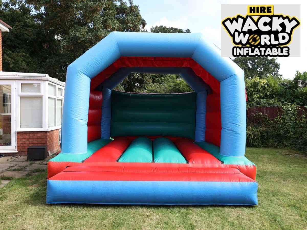 How to Plan a Successful Event with Christmas Party Hire Services and Kids Party Entertainment Hire?